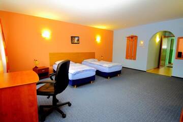 Фото номера Двухместный номер с 1 кроватью Мини-отель Restaurant &amp; Hostel "Broadway" г. Kliniska 45